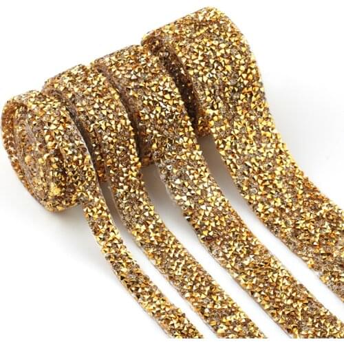 QIAO 1 Yard DIY Golden Rhinestones Strass Crystal Chain Hot Fix Glitter Dress Rhinestone Motifs Ribbon Hot-Fix Patches Applique