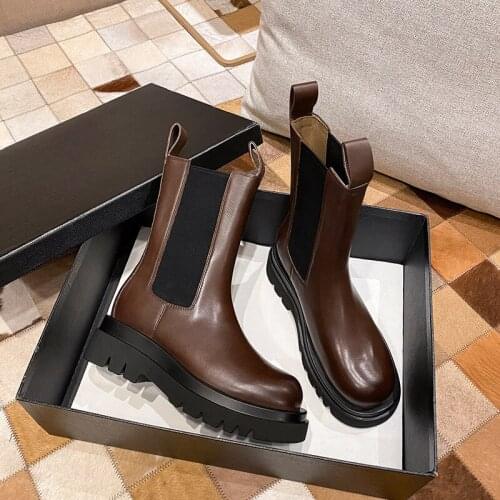 Chelsea Boots Women 2021 New Luxury High Quality Leather Female Shoes Platform Ankle Boot Slip On Chunky Heel Boot Autumn Winter