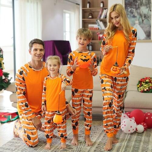 Halloween Party Family Matching Outfits Two Pieces Casual Pajamas Sets Dad Mom Daughter Family Look Stripe Sleepwear Kids Suits