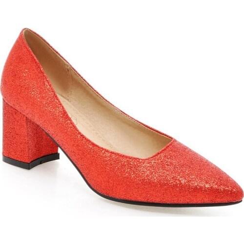 In the spring of 2019 new fashion thick with high with shallow mouth size size 30-48 pointed sequined single woman shoes