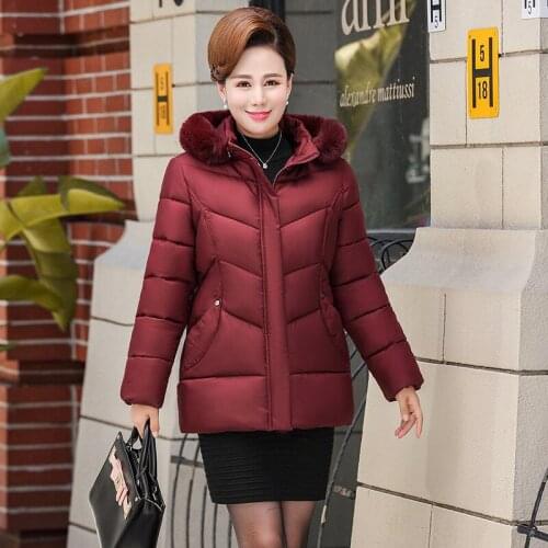 Jacket Women 2019 Short Hooded Fur Collar Mother Down Coat Cotton Big Yards Fashionable Winter Clothes Women Vestidos YLZJ