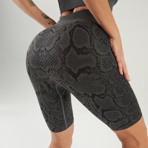 Women Yoga Shorts Sports Running Sportswear Fitness Seamless Sports Clothes Exercise Hips Push Up Gym Tights High Waist Shorts