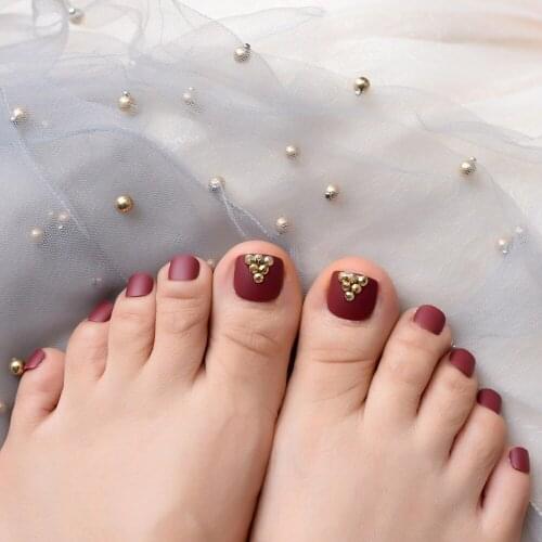 EchiQ Toe Nails False Foot Nails Short Golden beads Full Cover Square Toe Nails Full Cover Nails For Foot Pre-Design Charms