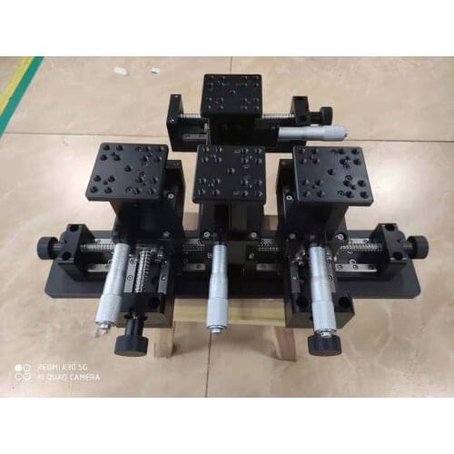 Manual XYZ Translation Stage