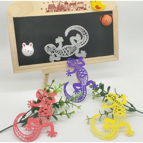 New hollowed-out pattern gecko metal cutting mold scrapbook decoration relief photo album decoration card DIY handicrafts