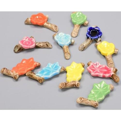 2pcs/set Japanese Style Chopstick Rack Stand Flower Lotus Shape Chopstick Shelf Ceramic Crafts Kitchen Decorated Tableware