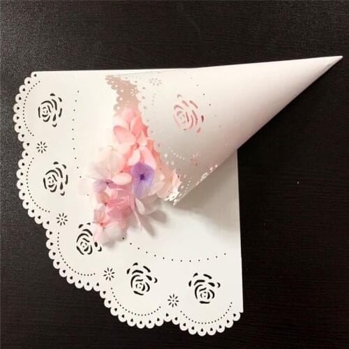 20pcs Dried Flower Wrappers Heart Pattern Cone Hollow Paper Lace DIY Flowers Wrapping Tube Bouquet Packaging Wedding Confetti