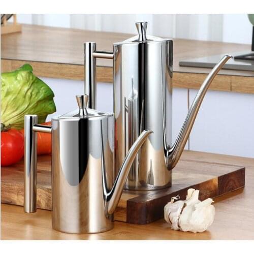 1PC Olive Oil Dispenser Cooking Kitchen Stainless Steel Oil Pot Bottle Oil Vinegar Can Soy Sauce Pot Seasoning Botlle OK 1103