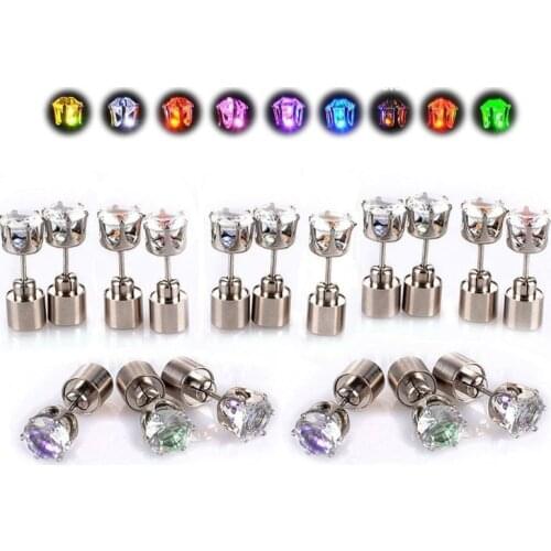 2pcs Unisex Cool LEDs Light up Diamond Shaped Glowing Crystal Stainless Studs Earrings Ear Earring Party Disco Wedding Props