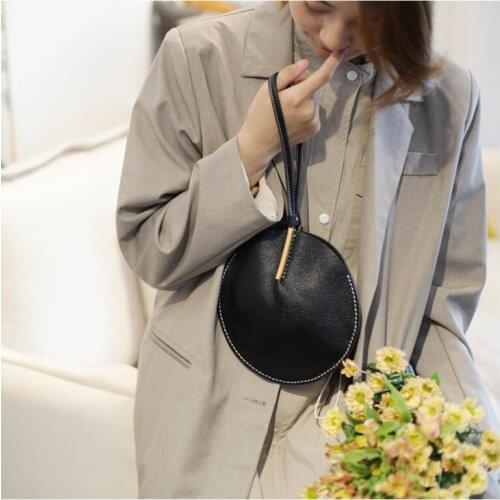 2021 design Bag for women mobile phone Japanese style retro round original clutch First Layer Leather Cowhide Handmade hand bag