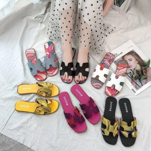 2021 Summer Fashion Graffiti Sandals Women Slippers Indoor And Outdoor Flip Flops Beach Shoes Women New Candy Color Flat Sandals