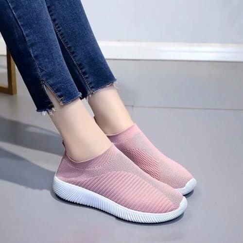 Women Sneakers Vulcanized Shoes Sock Sneakers Women Summer Slip on Flat Shoes Women Plus Size Loafers Walking Flat Sport Shoes