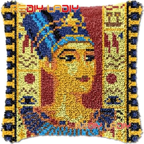 Latch Hook Cushion Queen of Egypt DIY Needlepoint Kits Chunky Acrylic Yarn Arts Crocheting Lofty Pillow Case Hobby & Crafts