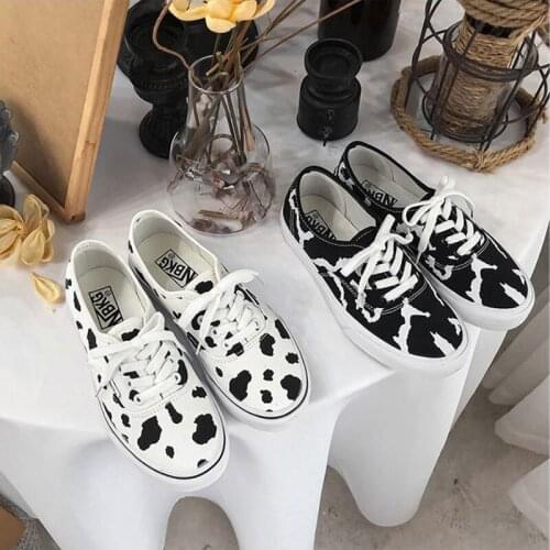 Fashion Harajuku Cow Print Sneakers For Women Black White Canvas Shoes Casual Cute Platform Sports Shoes Lace Up Trainers Flats