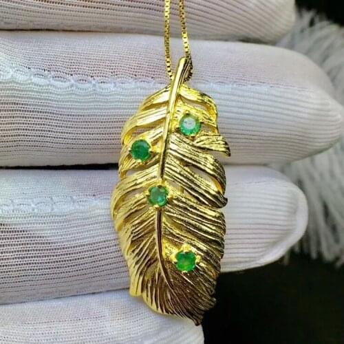 Grace leaf Falling natural green emerald brooch Pendant natural gemstone pendant Two uses S925 silver girl lady party jewelry