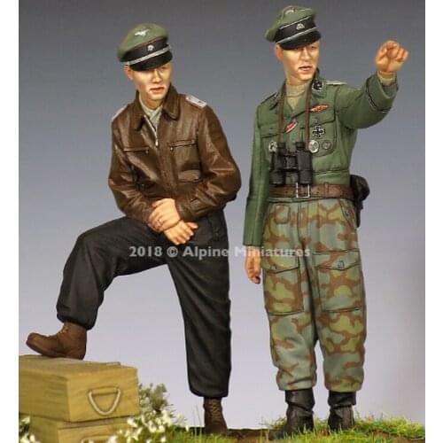 Crazy King1/35 Resin Soldier Model WWII Officer Soldier Two Set GK White Model Hand 332