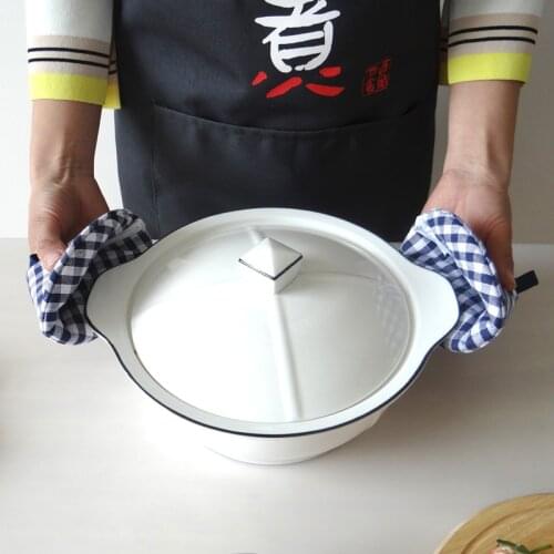 TREASURE TREE Aprons And Potholders