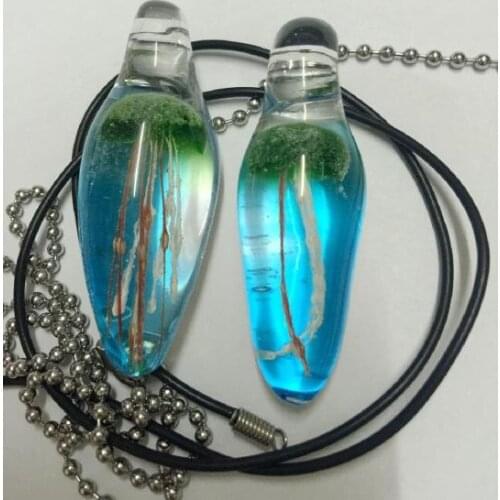 FREE SHIPPING 2 PCS 100% handcraft Jellyfish on Blue Glass Teardrop Pendant Necklace Black Rope