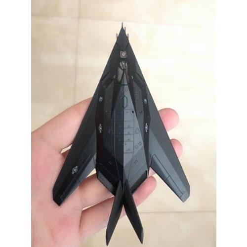 1:43 scale alloy diecast H6 SUV vehicle model metal car toys simulation collection souvenir for children boys fans adult gifts