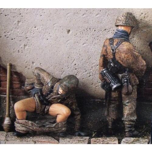 New Unassembled 1/35 ancient doing somthing Resin Kit DIY Toys Unpainted kits