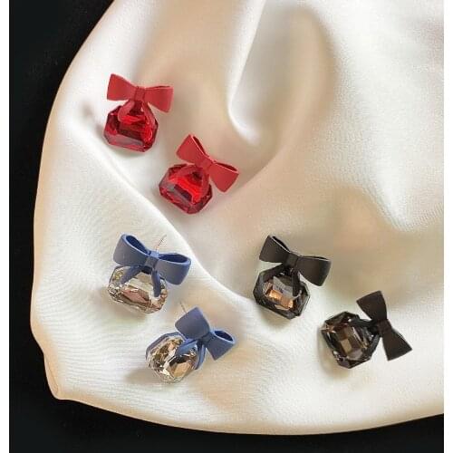 New joker Korean sweet Black bowknot Women Earrings fashion senior shiny crystal geometric square Stud Earrings Jewelry