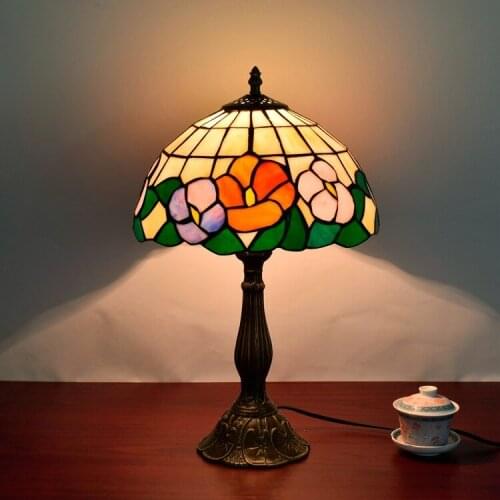 Country art glass retro bedroom bedside personality desk lamp European style Tiffany restaurant lamp 12 inch lamp