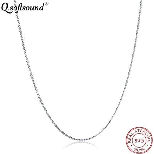 Q.softsound Chokers On The Neck