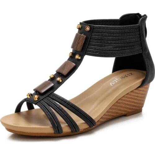 Retro hollow Roman sandals female summer new slope with round toe open toe comfortable fashion sandals C255