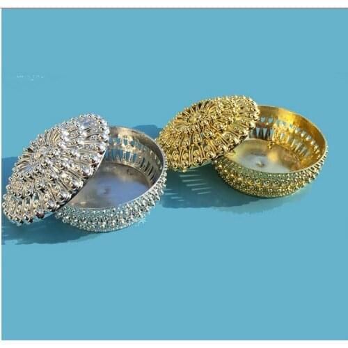 DHL free shipping 100pcs Luxury Gold Silver Peacock Candy Box Round Treasure Chest Favor Wedding Party Box 2018