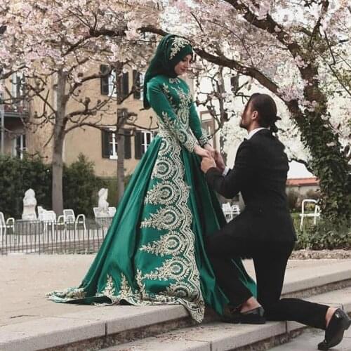 Vintage Green Muslim Prom Dresses With Gold Lace High Neck A Line Satin Arabic Dubai Abaya Evening Gowns Corset mariage boheme