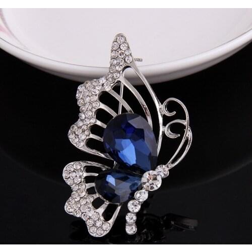 Cute Sliver Color Animal Blue Crystal Diamante Butterfly Brooches Pins For Women Weddings Banquet DIY Jewelry AG068