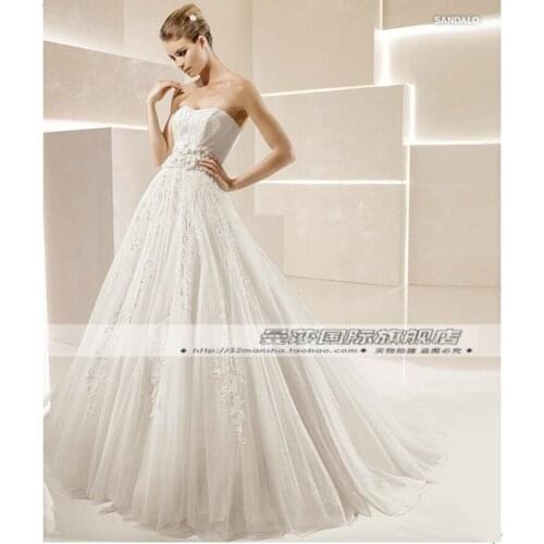 Free shipping urne mariage renaissance customize lace for sale vintage inspired bridal tulle bolero Bespoke Wedding Dresses