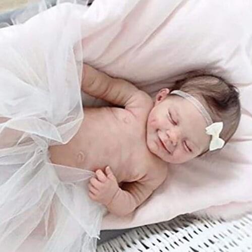 55cm Reborn Girls Soft Body Cute Smiley Newborn Girl Doll Like Real Baby Full Silicone Easy to Clean Realistic Toy Gift