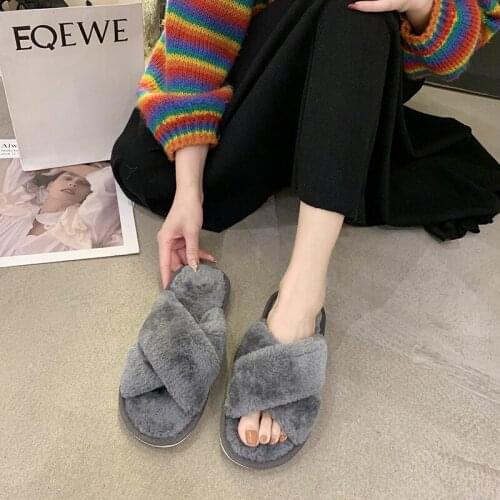 Fashion Winter Women House Slippers Faux Fur Fashion Warm Shoes Men Slip on Flats Female Slides Black Cozy Home Furry Slippers