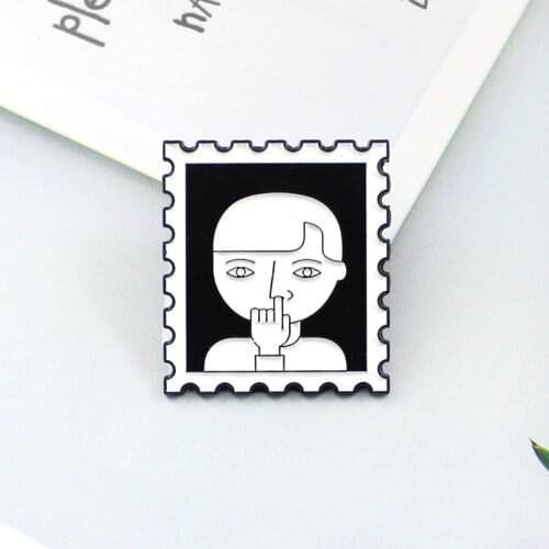 Punk Black-and-white Colur Irregular Gear Frame Funny Mens Head Design Creative Enamel Brooch Unisex For Men And Women