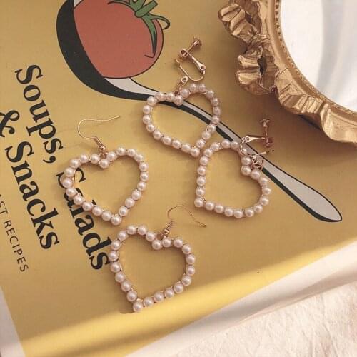 Retro Peach Heart Hoop Earrings Fashion Tassels Elegant Hoop Earrings for Women Jewelry