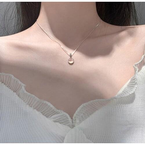 Silver Plated White Round Moonstone Pendant Womens Clavicle Chain Necklace Luxury Womens Fashion Jewelry Banquet Accessories