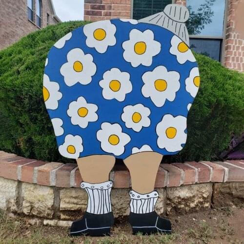 Old Lady Bending Down Yard Sign Outdoor Lawn Art Summer Decor Courtyard Art Ornaments Garden Silhouette Stakes Backyard Decor