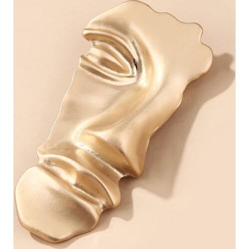 Exaggerated Funny Abstract Brooch For Women Half Human Face Portrait Brooch Autumn Winter Fashion Coat Jewelry Accessories Gift