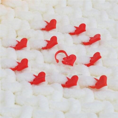 50pcs/lot Locking Stitch Markers Heart Shaped Stitch Holder DIY Needle Arts Craft Knitting Crochet Sewing Bucket Clip Hook Tool