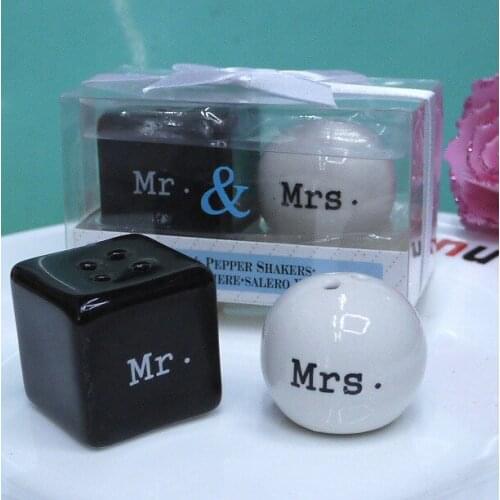 Hot sell 200pcs(100sets)Wedding Favors Mr&Mrs Ceramic Pepper Shakers Wedding Gift