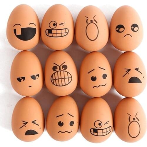 New Dog Chew Toy Egg Shape Bouncing Ball Interactive Toys Egg Expression Ball Toys for Dog Cat Puppy Rubber Dog Toy