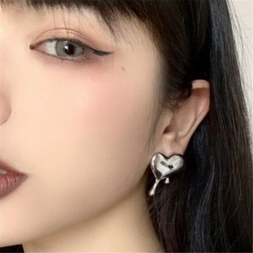 Creative Design One Arrow Pierced Heart-shaped Earrings Punk Silver Color Stud Earrings Nightclub Womens Jewelry