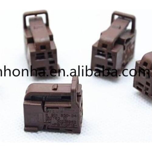 Free shipping 2/5/10sets 4 pin female seat motor plug modified auto connector socket FCI30235952 6901830-04 15076310