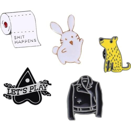 Punk Brooches Coat Pins Badge With Cute Rabbit lapel Pin Denim Shirt Jewelry kangaroo Roll paper Brooch For Girls Friend Gift