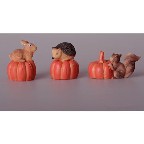 1PC Cartoon Pumpkin Hedgehog Squirrel Bunny Miniature Figurines Resin Animals Fairy Garden Ornaments Home Decoration Accessories