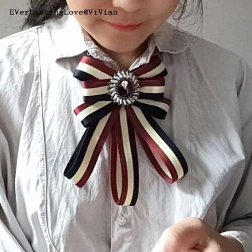 Fashion crystal Vintage stripe Bow Brooches for Women child Neck Tie Pins girl Party Wedding Ribbon Brooch Jewelry Clothing