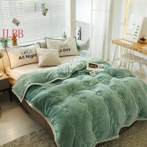 High Quality Raschel Comforter Warm Thicken Bed Quilt Winter Sleeping Cover Velvet Duvet Solid Plum Blossom Home Linens 200*230