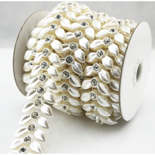 28mm Ivory Wing Pearl Rhinestone Chain Trims Sewing Wedding Decoration LZ186