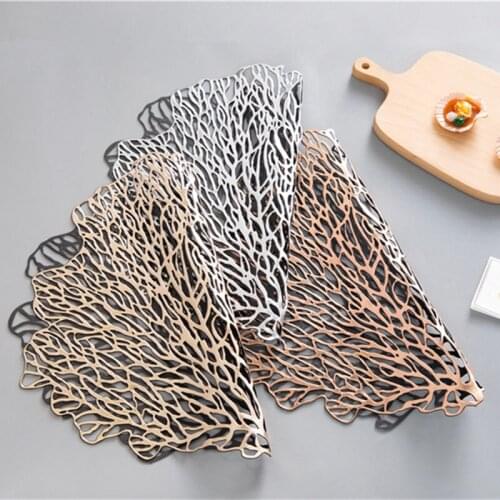 1pc New PVC Hollow Insulation Pads Table Mats Home Christmas Wedding Decor Heat Resistant Placemat For Dining Table Cup Coasters